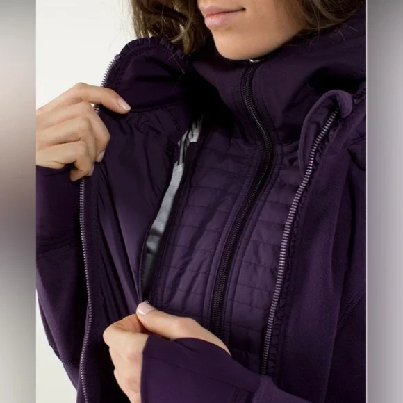 Lululemon Fleecy Keen Jacket in deep Zinfandel - Picture 6 of 12